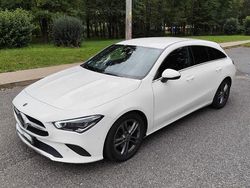 Weiß Gebraucht 2020 Mercedes 180 Limousine | 16.499 € (Guter Preis)
