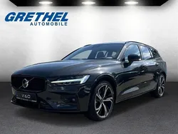 Platinum grey / (grau) metallic Gebraucht 2023 Volvo V60 Plus Kombi | 39.980 € (Fairer Preis)