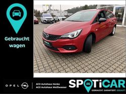 Chili rot metalic Gebraucht 2021 Opel Astra Kombi | 19.490 € (Teuer)