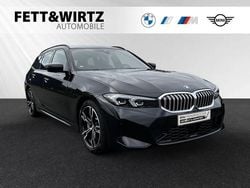 Saphirschwarz metallic Gebraucht 2024 BMW 330 Efficient Dynamics Kombi | 37.390 € (Superpreis)