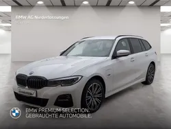 Weiß Gebraucht 2022 BMW 330e M Sport Kombi | 35.105 € (Fairer Preis)