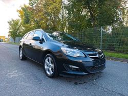 Schwarz Gebraucht 2015 Opel Astra Eco Kombi | 4.490 € (Guter Preis)