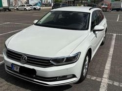 Weiß Gebraucht 2016 VW Passat Comfortline Kombi | 11.600 € (Guter Preis)