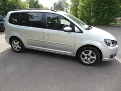Silber Gebraucht 2011 VW Touran Comfortline Van / Kleinbus | 6.850 € (Fairer Preis)