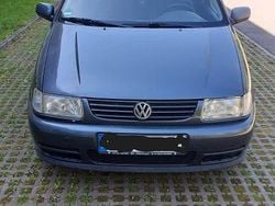Grau Gebraucht 1998 VW Polo Classicline Limousine | 1.099 € (Guter Preis)