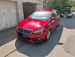 Rot Gebraucht 2021 Peugeot 308 SW Allure Kombi | 13.700 € (Guter Preis)