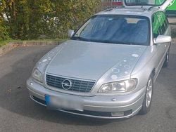 Silber Gebraucht 2003 Opel Omega Kombi | 2.100 € (Guter Preis)