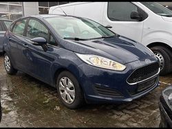 Blau Gebraucht 2017 Ford Fiesta Trend Kleinwagen | 5.999 € (Etwas zu teuer)