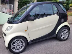 Weiß Gebraucht 2005 Smart ForTwo Coupé Pure Coupé | 3.200 € (Fairer Preis)