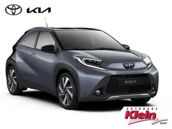 Celestite grey (1k3)/ black mi Gebraucht 2024 Toyota Aygo Team Kleinwagen | 18.760 € (Etwas zu teuer)