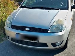 Silber Gebraucht 2002 Ford Fiesta Kleinwagen | 1.400 €
