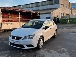 Weiß Gebraucht 2012 Seat Ibiza Reference Limousine | 2.950 € (Guter Preis)