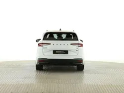 Moonweiß perleffekt Gebraucht 2021 Skoda Enyaq iV SportLine SUV | 30.380 € (Teuer)