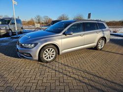 Silber Gebraucht 2022 VW Passat Business Kombi | 27.998 € (Fairer Preis)