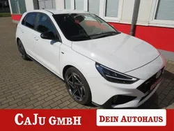 Weiß Neu 2025 Hyundai i30 N Line Limousine | 24.485 € (Guter Preis)