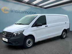 Weiß Gebraucht 2024 Mercedes Vito Van / Kleinbus | 35.199 € (Fairer Preis)