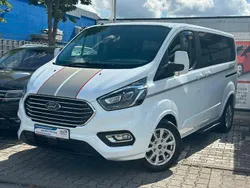 Weiß Gebraucht 2018 Ford Tourneo Custom Titanium Van / Kleinbus | 32.990 € (Etwas zu teuer)