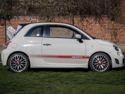 Weiß Gebraucht 2009 Abarth 500 Kleinwagen | 11.000 € (Etwas zu teuer)
