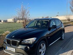 Schwarz Gebraucht 2010 BMW X1 SUV | 9.999 € (Teuer)