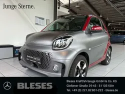Bodypanels in titania grey (ma Gebraucht 2024 Smart ForTwo Electric Drive Passion Exclusive Cabrio | 19.400 € (Teuer)