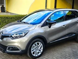 Gold Gebraucht 2016 Renault Captur SUV | 12.500 € (Fairer Preis)