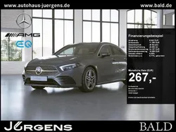 Mountain grey metallic Gebraucht 2021 Mercedes A200 AMG Limousine | 28.140 € (Fairer Preis)