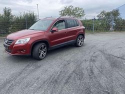 Dunkel rot Gebraucht 2008 VW Tiguan Sportline SUV | 6.799 € (Fairer Preis)