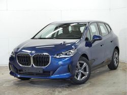Blau Gebraucht 2025 BMW 220 Active Tourer Sport Line Van / Kleinbus | 31.280 € (Guter Preis)