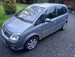 Grau Gebraucht 2009 Opel Meriva Edition Van / Kleinbus | 2.100 € (Fairer Preis)