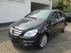Schwarz Gebraucht 2010 Mercedes B160 Van / Kleinbus | 4.900 € (Fairer Preis)