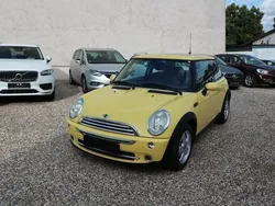 Gelb Gebraucht 2006 Mini ONE Pepper Kleinwagen | 3.990 € (Fairer Preis)