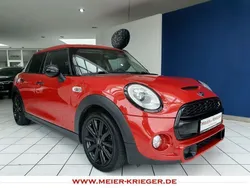 Rot Gebraucht 2016 Mini Cooper SD Kleinwagen | 15.990 € (Fairer Preis)