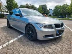 Grau Gebraucht 2006 BMW 330 Sport Line Limousine | 9.000 € (Fairer Preis)