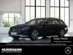 Schwarz Gebraucht 2022 Mercedes E220 Avantgarde Kombi | 33.669 € (Fairer Preis)