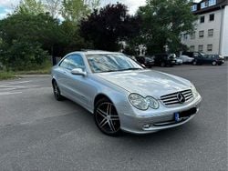 Silber Gebraucht 2003 Mercedes CLK200 Coupé | 3.899 €