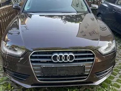Braun Gebraucht 2015 Audi A4 Attraction Kombi | 12.600 € (Guter Preis)