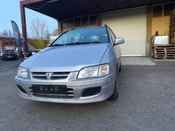 Silber Gebraucht 2001 Mitsubishi Space Star Van / Kleinbus | 1.895 € (Fairer Preis)
