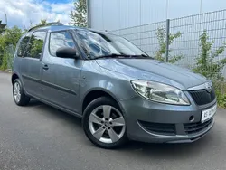 Platingrau metallic Gebraucht 2013 Skoda Roomster Kombi | 5.990 € (Fairer Preis)
