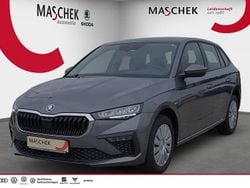 Graphite grau metallic Gebraucht 2025 Skoda Scala Essence Kleinwagen | 20.640 € (Guter Preis)