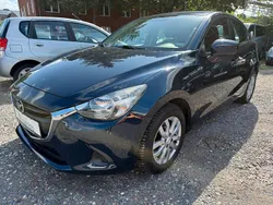 Blau Gebraucht 2015 Mazda 2 Exclusive-Line Kleinwagen | 8.990 € (Fairer Preis)