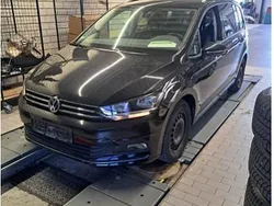 Deep black perleffekt Gebraucht 2020 VW Touran United Van / Kleinbus | 25.020 € (Guter Preis)