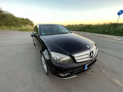 Gebraucht 2010 Mercedes C350 Avantgarde Limousine | 14.300 €