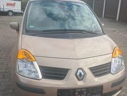 Gold Gebraucht 2005 Renault Modus Van / Kleinbus | 1.350 € (Guter Preis)