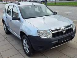 Platingrau Gebraucht 2013 Dacia Duster Ice SUV | 3.200 € (Superpreis)