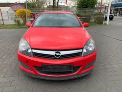 Rot Gebraucht 2009 Opel Astra GTC Selection | 1.399 € (Superpreis)