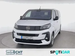 Weiß Neu 2025 Opel Vivaro-e Combi Basis Van | 46.890 € (Etwas zu teuer)