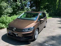 Braun Gebraucht 2016 VW Touran Sound Van / Kleinbus | 16.800 € (Fairer Preis)