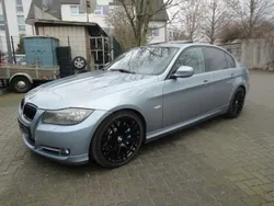 Blau Gebraucht 2011 BMW 335 Performance Limousine | 10.990 €