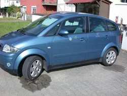 Blau Gebraucht 2003 Audi A2 Kleinwagen | 2.300 € (Guter Preis)