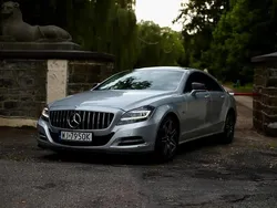Silber Gebraucht 2011 Mercedes CLS350 Limousine | 14.000 €